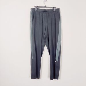 Champion Men's Athletic Pants in Black Size Large Gorpcore *Flaws